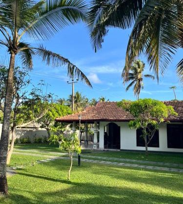 Dona's Villa, Coastal Tropical House