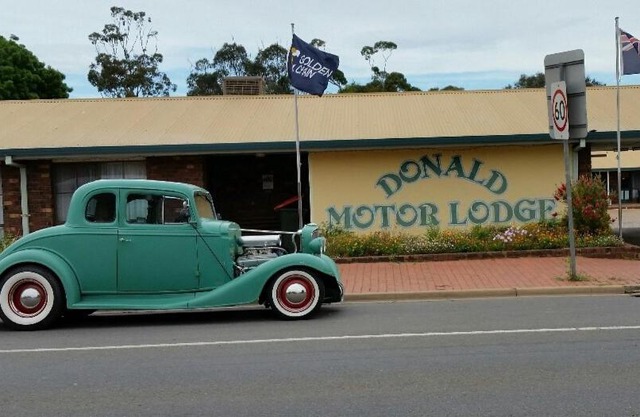 Donald Motor Lodge