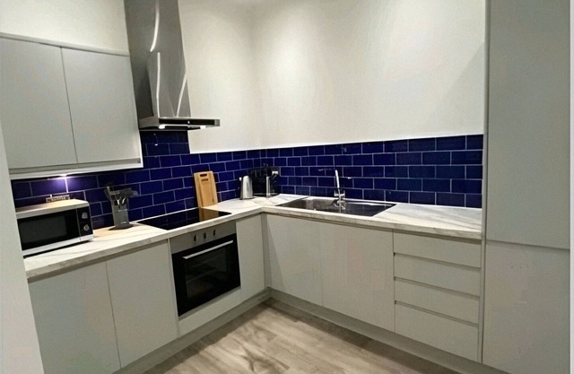 Doncaster City Centre Deluxe Whole Apartment sleeps 4 D2