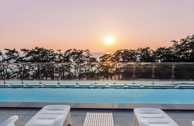 DONGHO BEACH HOTEL