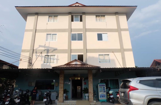 Donkhunwang Mansion
