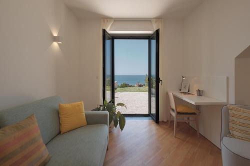 Donna Paolina Resort