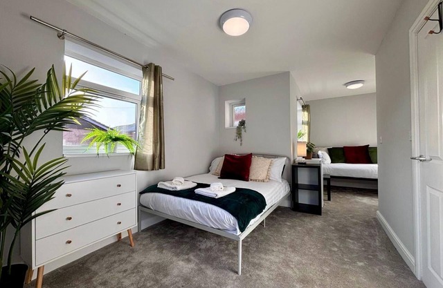 Donnington Apartments - Studio 3