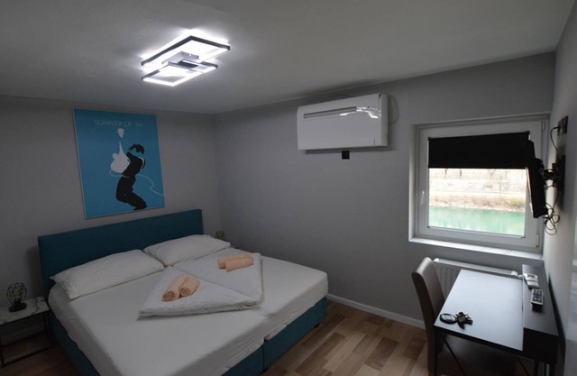 Doppelbettzimmer Ohne Storno - Hotel Mittelpunkt Villach
