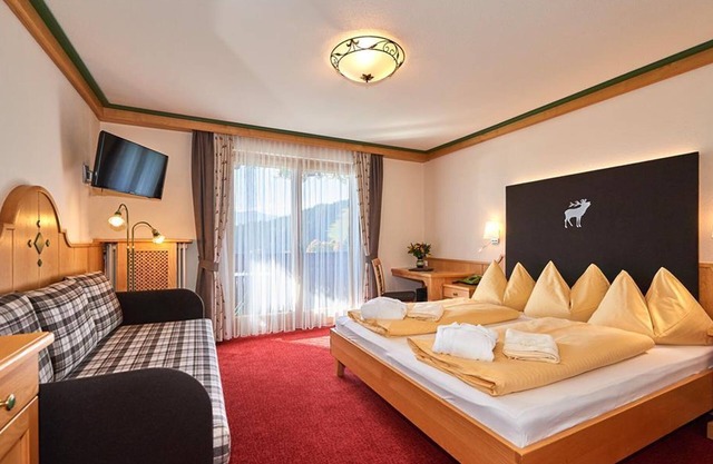 Doppelzimmer mit Dusche od. Bad, WC - Hotel Jagdhof