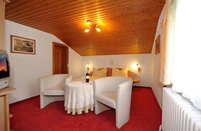 Doppelzimmer, Dusche, WC - Gästehaus Winkler