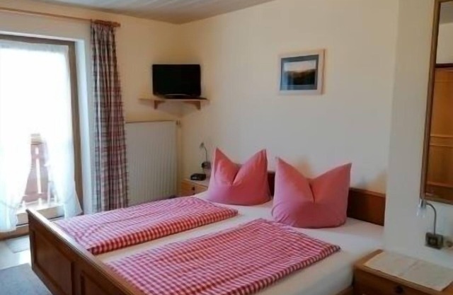Doppelzimmer für 2 Gäste mit 16m² in Hopferau