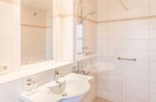 Doppelzimmer Kalkofen - Ferienwohnung mit Seeblick - Fischerhafen Plauer See