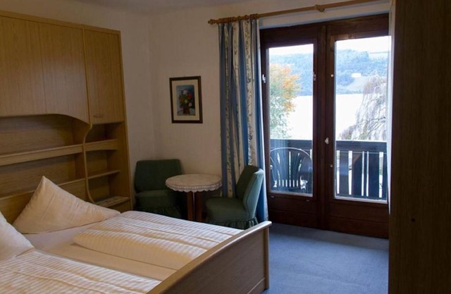 Doppelzimmer - Pension Härring Direkt am See