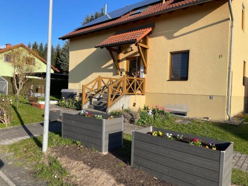 Dorfidyll im Grünen