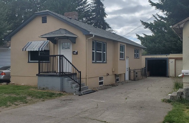 DORM STYLE HOUSING