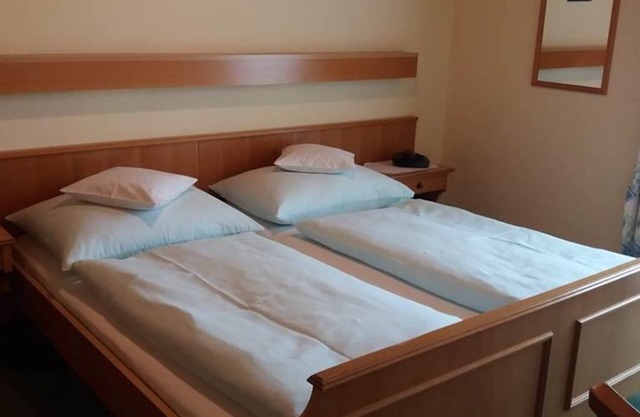 Double room with shower, WC and balcony - Haus Traudi