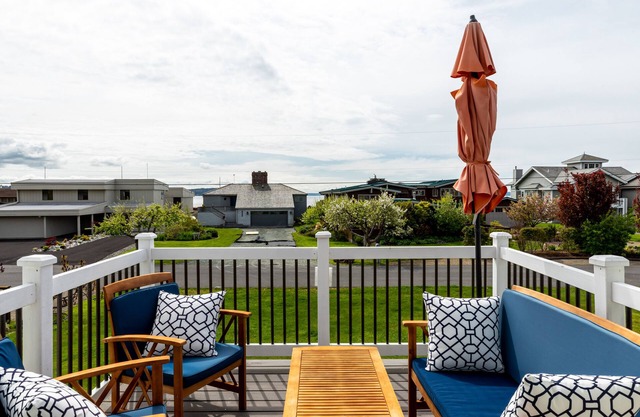 Double Bluff Beach & Deer Lagoon Whidbey Home