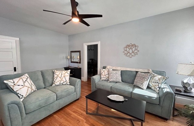 Double King 2bed/2 bath in Downtown Columbia!