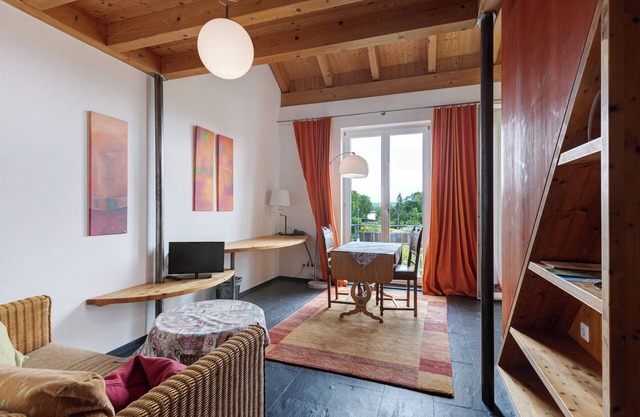 Double Room 1 with Lake View, Balcony and Wi-Fi
