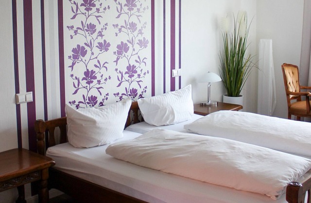 Double room 3 - Guesthouse Zwovier Meersburg