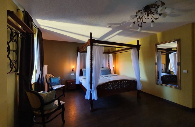 Double room-#3 QueenMom im EG-Deluxe-Ensuite with Bath-Garden view