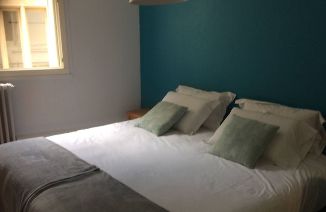 Double room-Classic-Ensuite with Shower-City view-1er étage