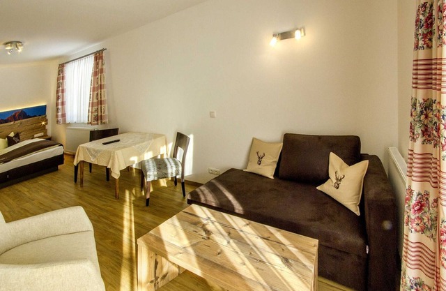 Double room DELUXE 1 - Apartments and Pension Mariandl