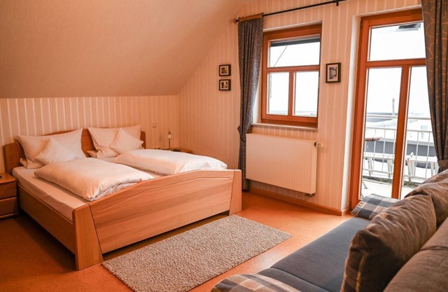Double room Eifel-Zeit shower/WC, balcony - Eifelhotel Fuchs