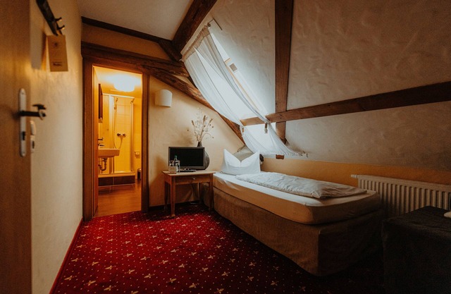Double room for 2 guests with 10m² in Oppurg (95893)