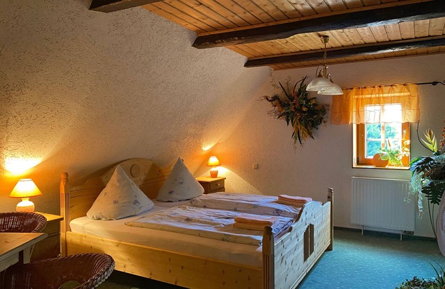Double room for 4 guests with 33m² in Stolpen (295121)