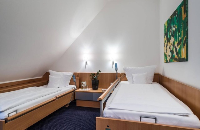 Double room for the disabled - euvea Freizeit- und Tagungshotel gGmbh