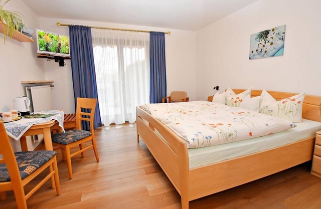 Double room No. 2 - Gästehaus Bergfrieden