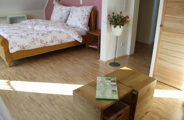 Double room No. 78 Shower/WC - Pension Haus Sonneck