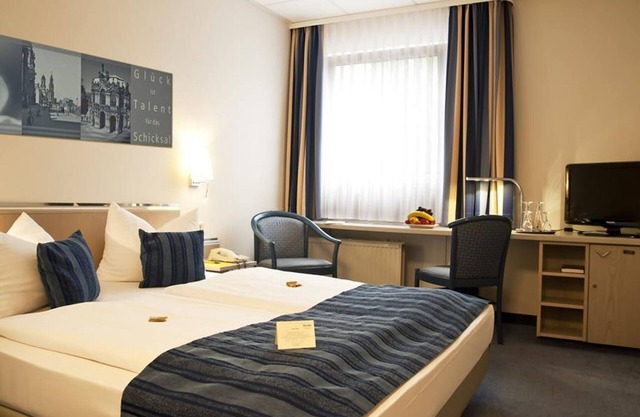 Double room - non-refundable with breakfast - Hotel Novalis Dresden