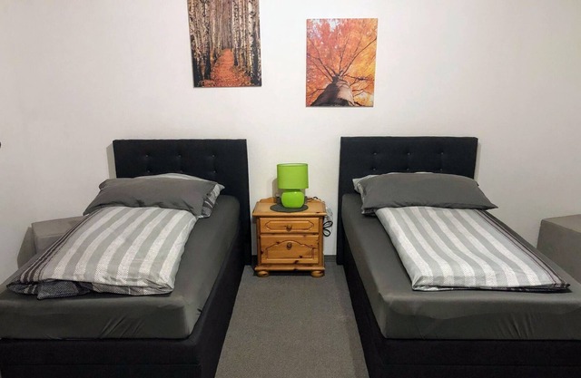 Double room-Private Bathroom-Doppel getrennte Betten
