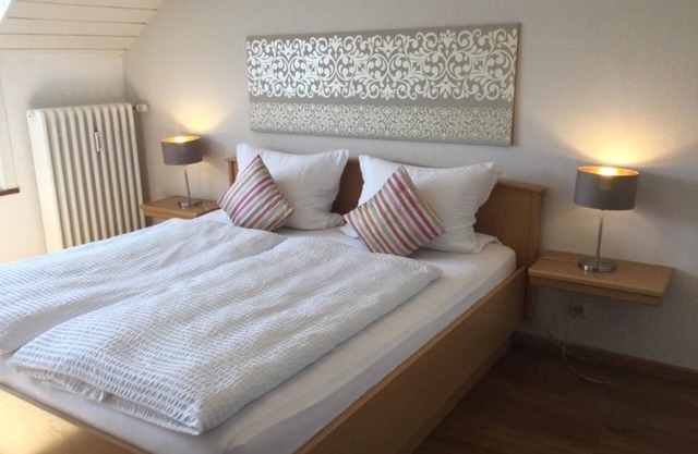 Double room, room 3 * - Weingut-Gästehaus Loskill
