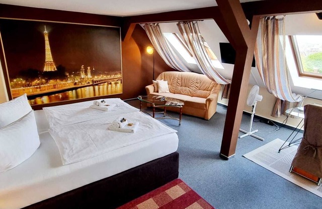 Double room-Shared Bathroom-Doppel Pension