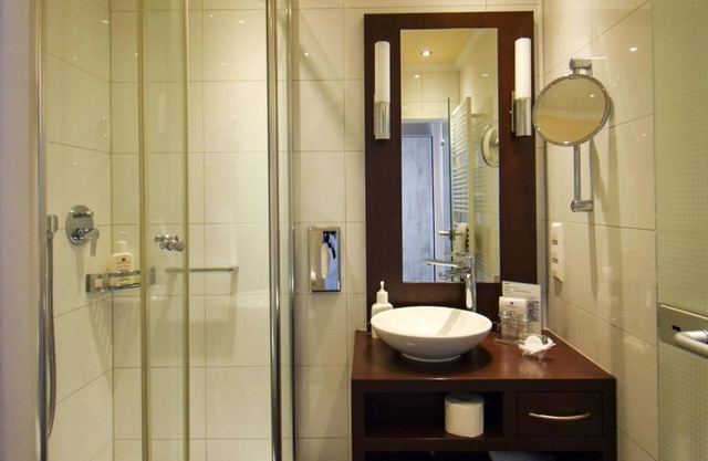 Double room, shower or bath, WC, Superior - Schloss-Hotel Petry