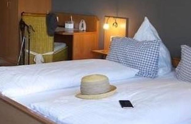 Double Room, Shower, Toilet / Standard - Hotel-Restaurant Hüllen