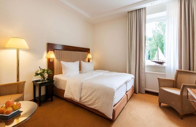 Double room, shower, toilet, standard - Hotel Birke