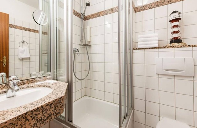 Double room, shower, toilet, Classic - Hotel Birke