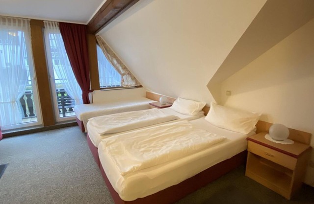 Double room shower/WC, Standard - Am Brunnenplatz, Hotel Garni