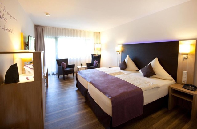 Double room shower/WC, as good as new - Hotel-Café-Restaurant Steuer