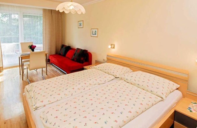 Double room south/west side - Strandpension Waldperle