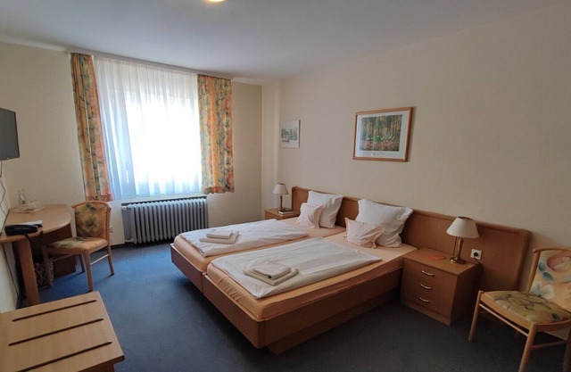 Double room-Standard-Private Bathroom