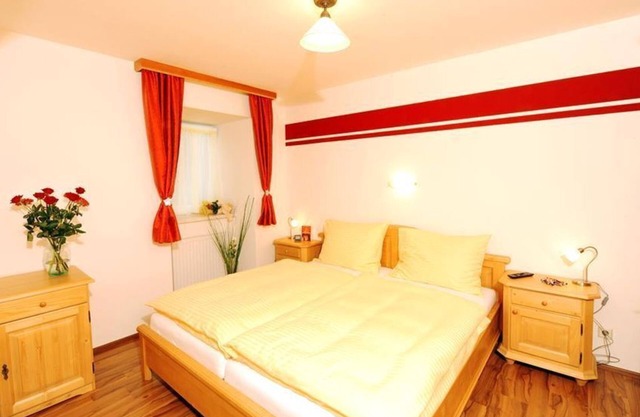Double room with shower, WC, Standard - Kirchenwirt Aigen