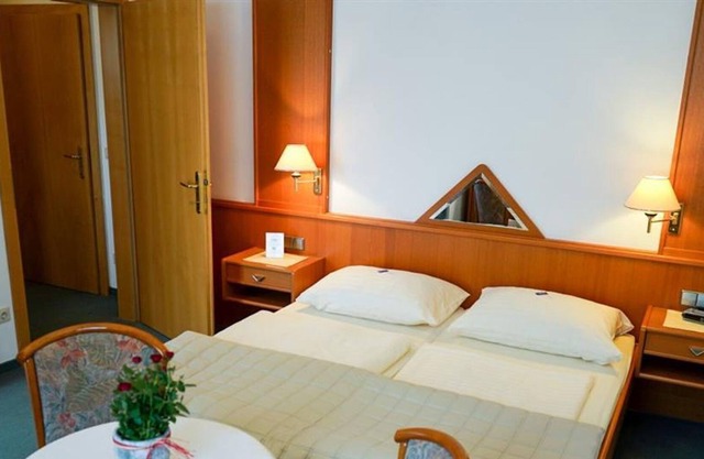 Double room with balcony - Pension Besser