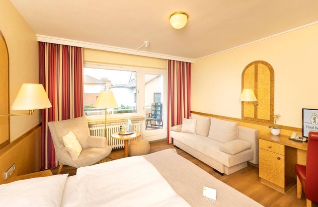 Double room with balcony (south side) - Akzent Hotel Berlin
