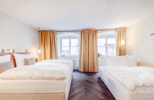 Double room with extra bed - BOUTIQUE HOTEL das TSCHOFEN