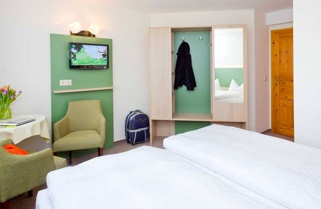 Double room with lake view I - holiday rooms and apartments with lake view