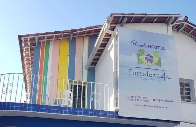 Double room with private bathroom, Wi-Fi, air conditioning and TV.