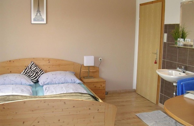 Double room with shared bathroom - Kreilgut - Urlaub am Biobauernhof
