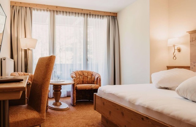 Double room with shower, WC - Schütterbad, Landhotel