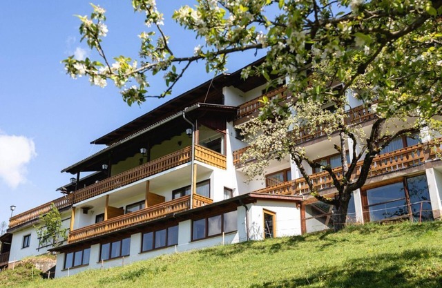 Double room with shower or bath, WC - Ausflugshotel Huttersberg